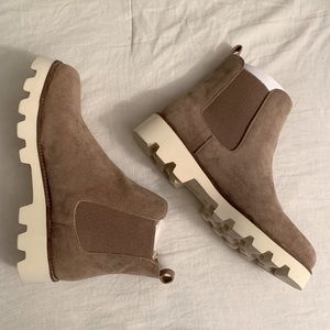 BRAND NEW Jessie Girl Chelsea Boots